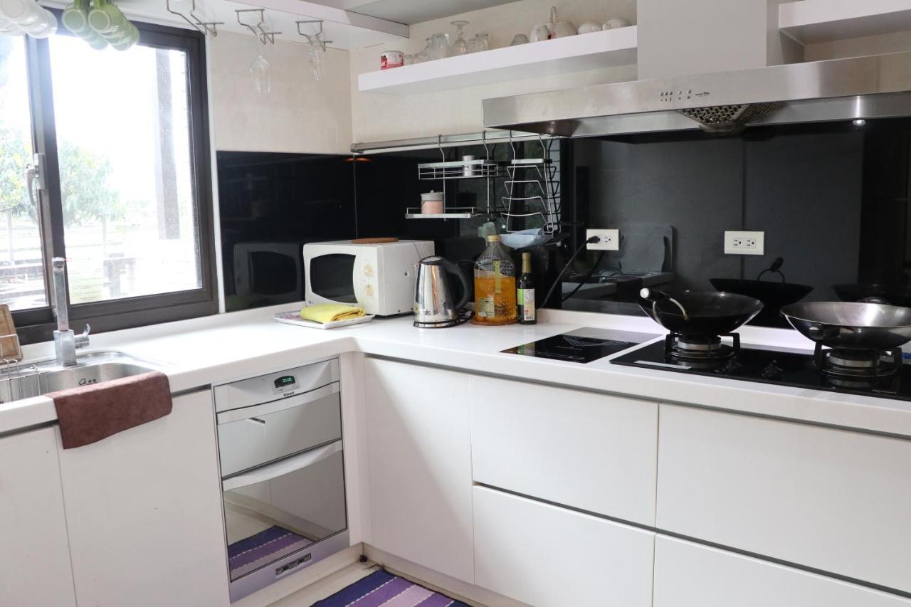 Sky Ocean Apartment Yilan Luaran gambar