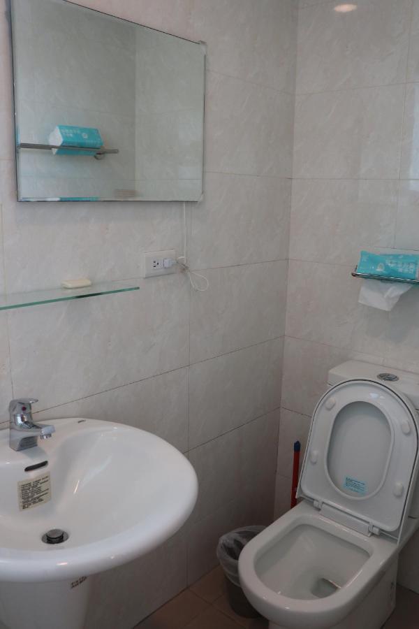Sky Ocean Apartment Yilan Luaran gambar