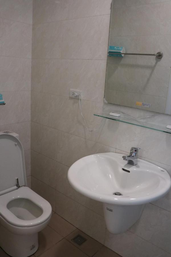 Sky Ocean Apartment Yilan Luaran gambar