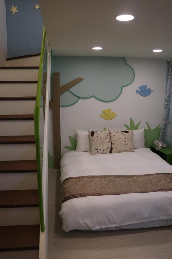 Sky Ocean Apartment Yilan Luaran gambar